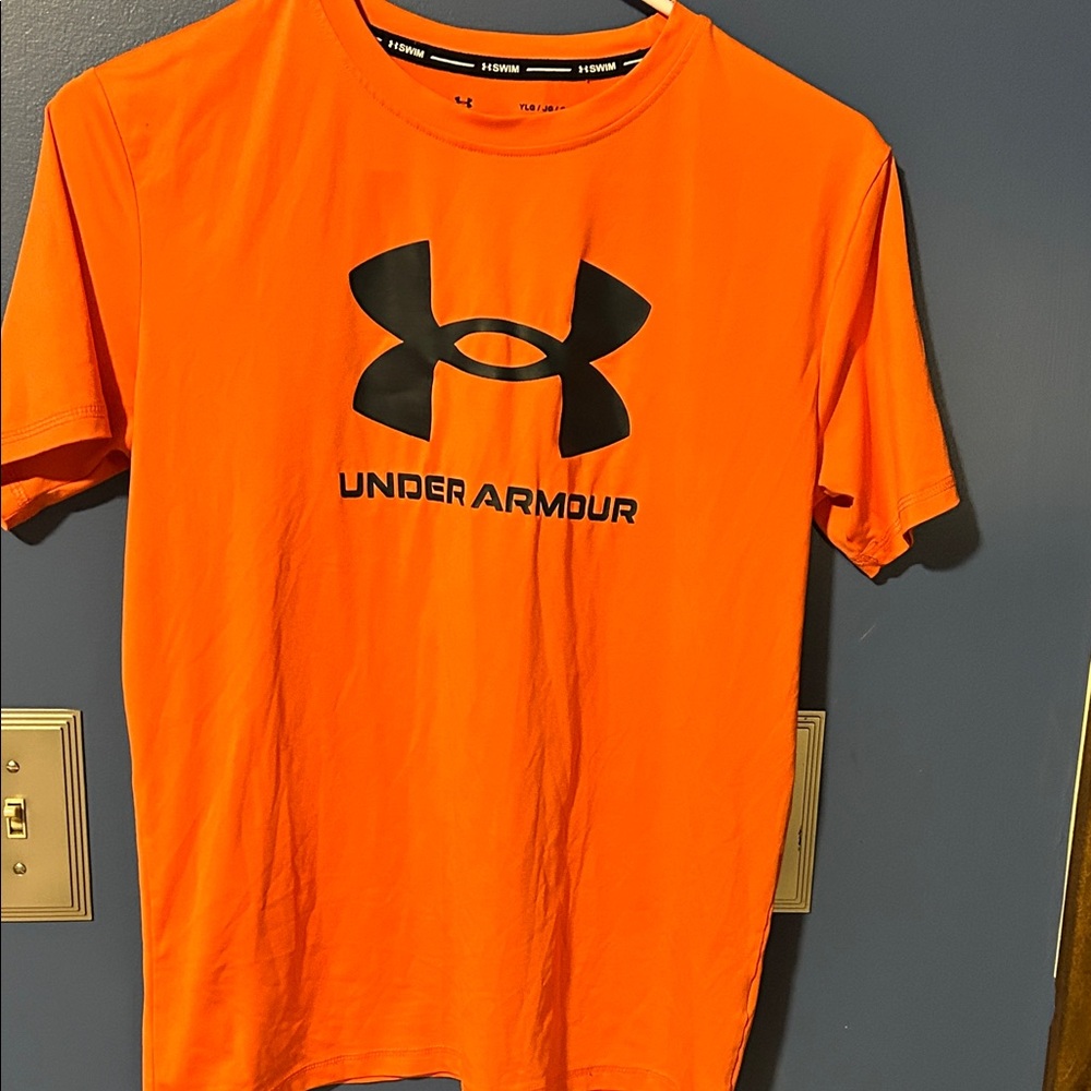 Under Armour Orange Short Sleeve Tee